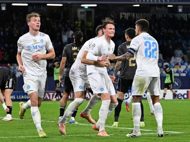 Napoli's title defence continues with visit of rivals Juventus