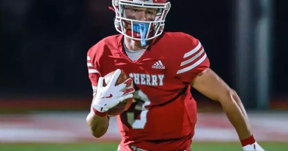 Signed as a safety, Sieg intrigues WVU's Rodriguez with QB skills