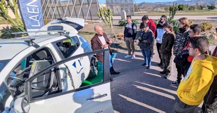 Dos grupos de la UMA participan en proyecto que impulsa movilidad conectada y autónoma mediante 5G