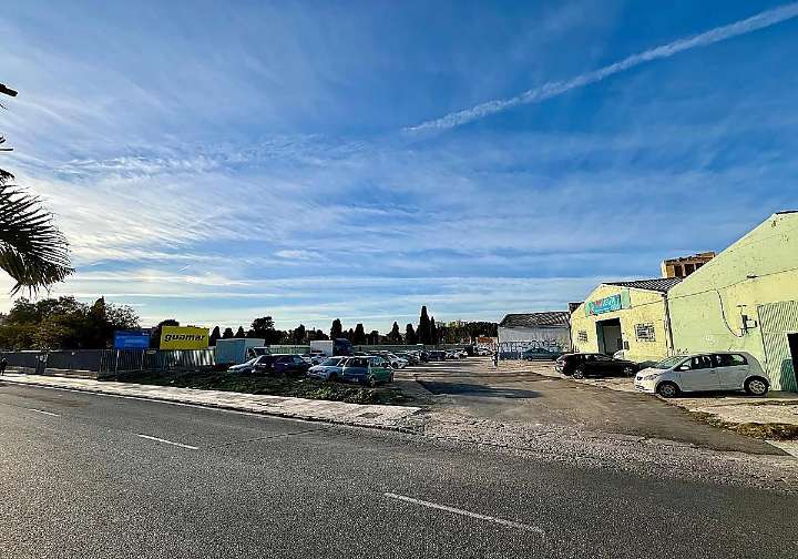 Dos de los tres detenidos por la violación grupal en Málaga tienen antecedentes policiales por agresión sexual