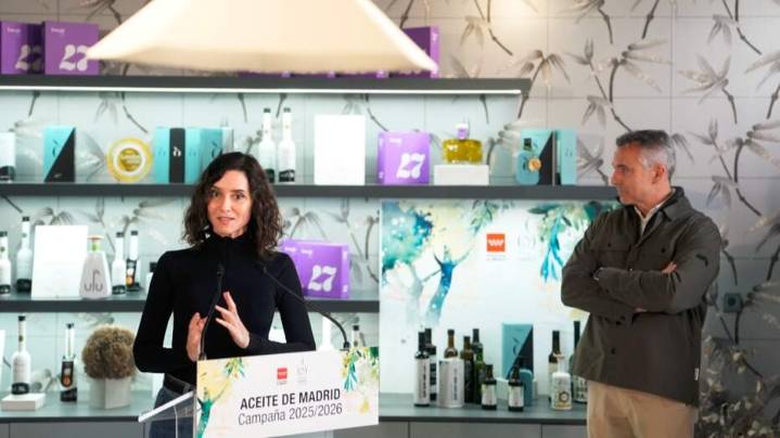 Ayuso defiende que “dedicarse al campo en Madrid merece la pena” en la apertura de la campaña del aceite