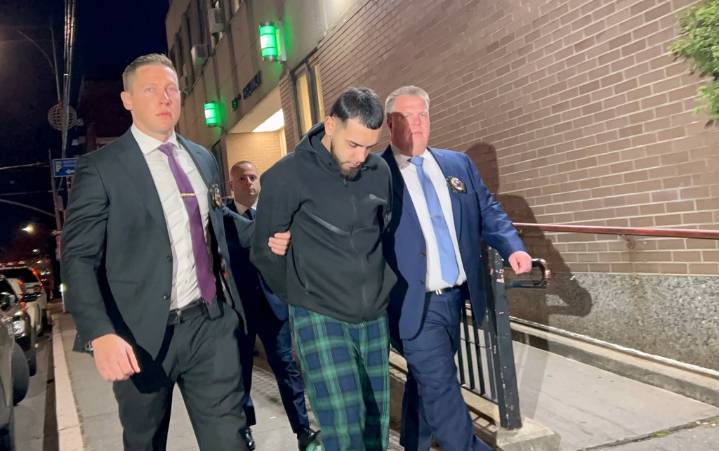 Far Rockaway man arrested for beating Queens homeowner during wild car meetup