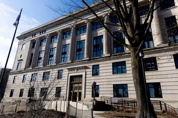 Jury finds 19-year-old not guilty in Mt. Morris Township murder case