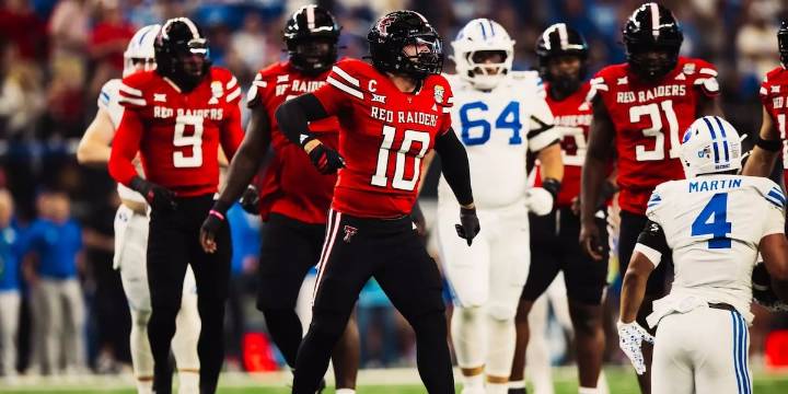 Rodriguez adds to trophy case with Lombardi Award