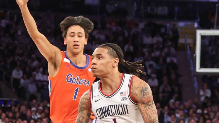 Golden displeased with late call as Florida basketball falls to UConn
