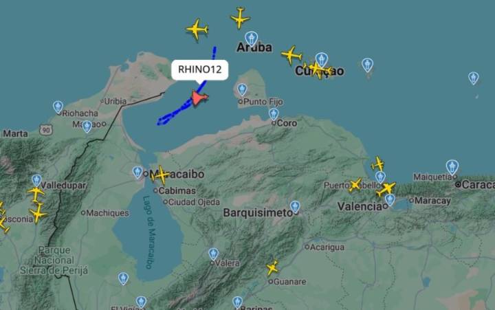 F/A-18F de EE. UU. Patrullan Golfo de Venezuela: Tensión en la frontera