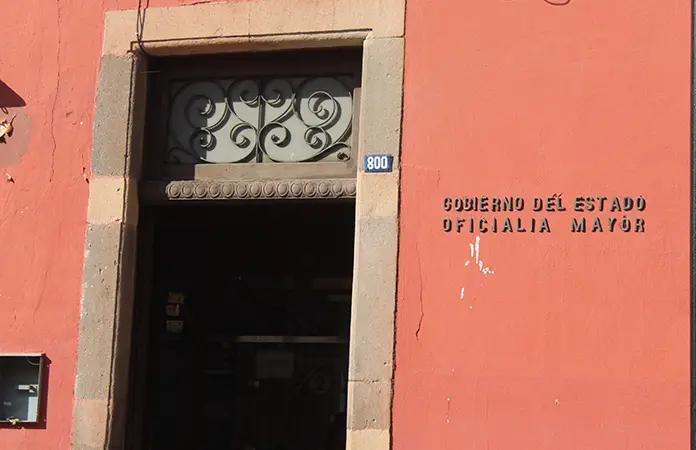 Bajo la lupa, empleados de Gobernación
