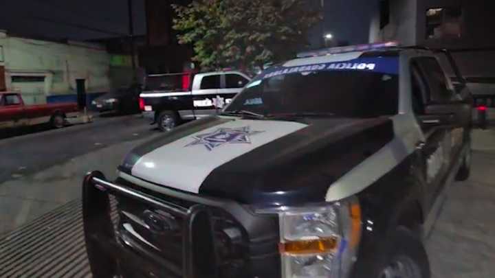 Policías de Guadalajara Detienen a 4 Sujetos que Metieron a un Hombre a una Camioneta a la Fuerz
