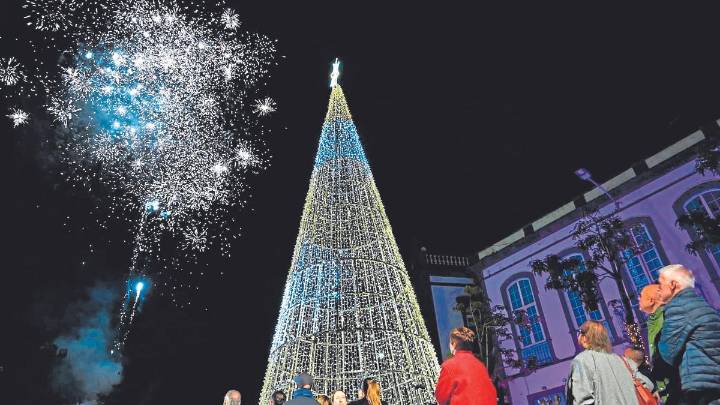 Arucas inauguró la Navidad con encendido de arte, luz y tradición