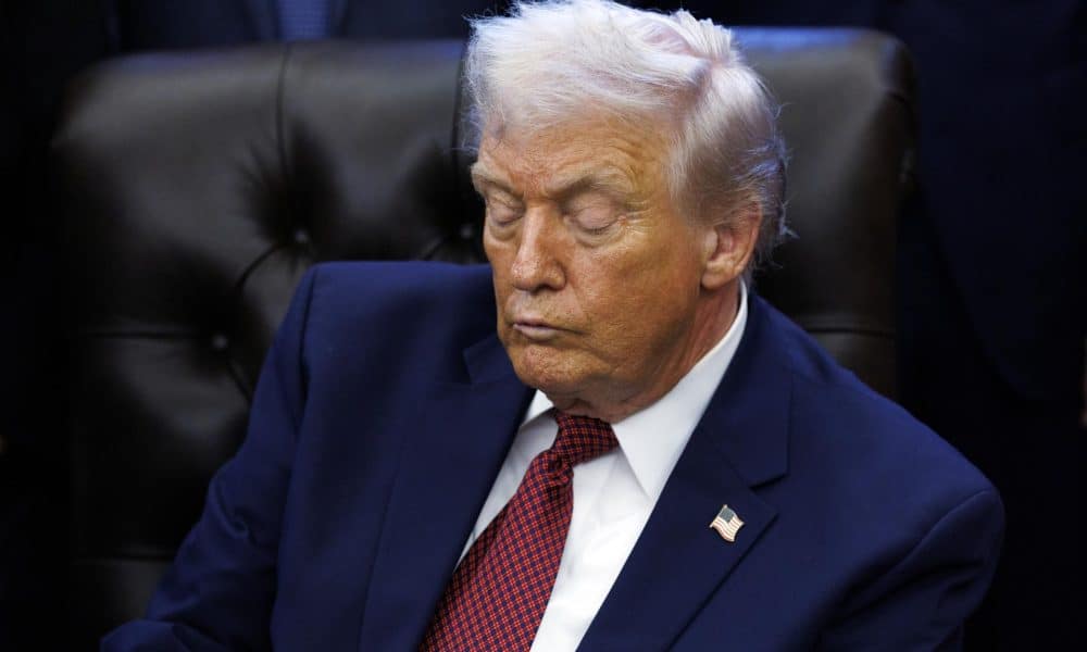 Trump dice que publicara el segundo vídeo del polémico ataque contra supuesta narcolancha