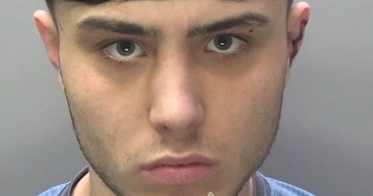 Man left covered in blood after knocking on neighbour's door to collect dog lead