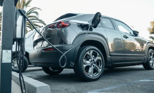 Duración y cuidado de la batería en autos híbridos