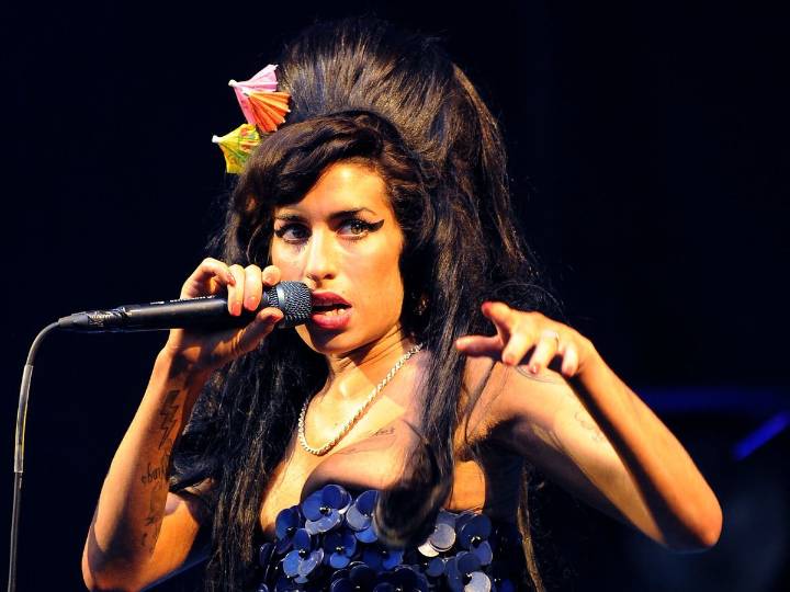 Amy Winehouse’s friends ‘concealed’ that they auctioned items, High Court told