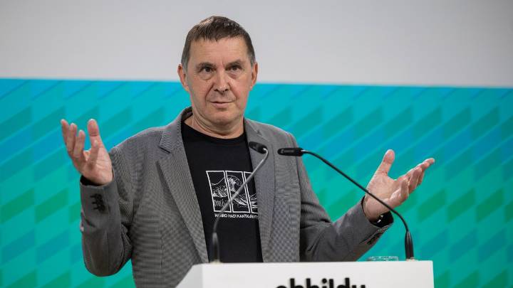 Otegi insiste en que "es mentira" que se reuniera con Sánchez: "Nunca he hablado con él"