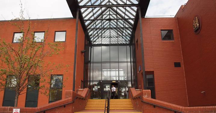 Man to go on trial charged with kidnapping and raping teenage girl