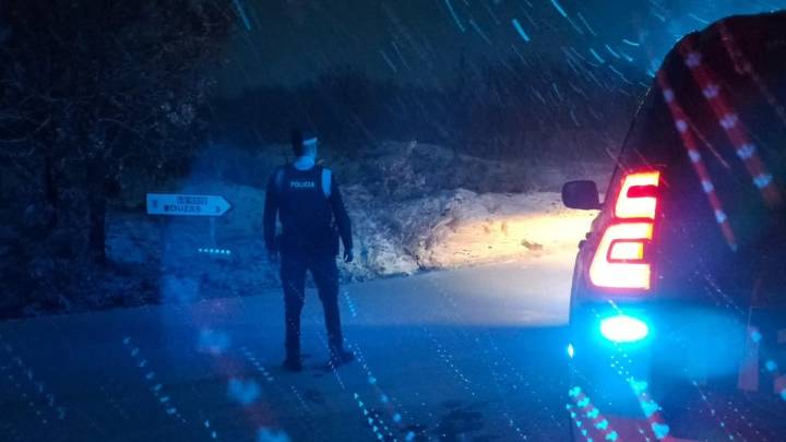 Cortado el único acceso a Peñalba de Santiago por nieve y hielo