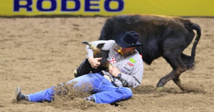 NFR Round 3: Red-hot Ty Erickson of Helena captures steer wrestling buckle