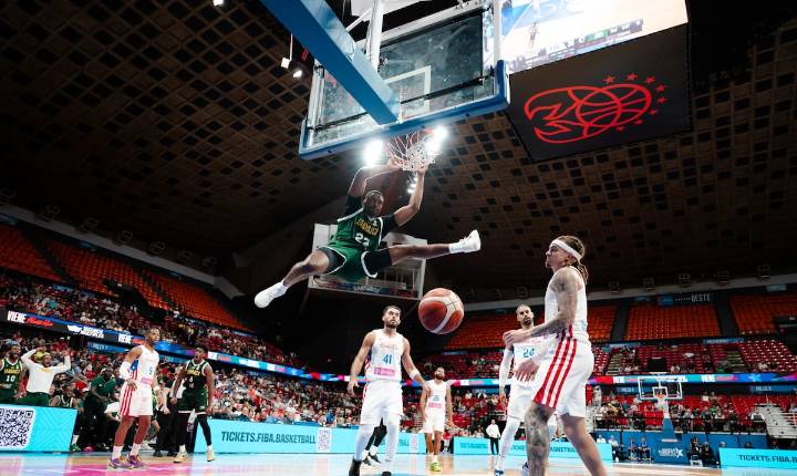 En otro intenso choque: Puerto Rico vuelve a caer ante Jamaica en el Clemente