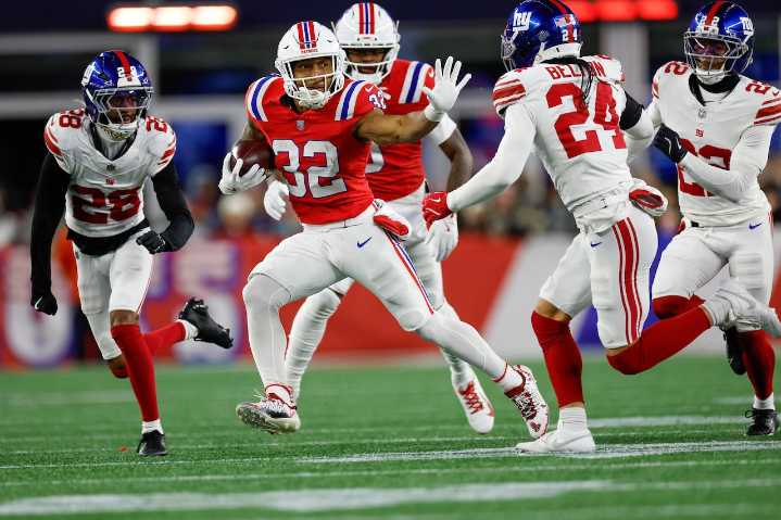 Patriots have NFL’s best record, playoff berth nearly clinched heading into bye