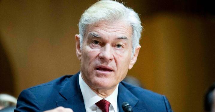 Dr. Oz Slammed For Telling Employees To Eat Less This Holiday Season