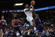 Deadspin | Grizzlies finish strong to continue surge vs. Clippers