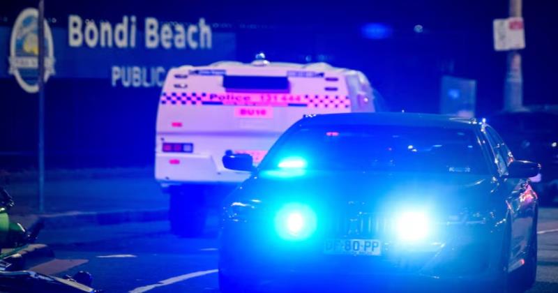 Bondi Beach Hero: Civilian’s Courage Stops Armed Attacker Amid Deadly Shooting
