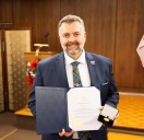 Selkirk’s Duane Nicol receives Manitoba’s first award for excellence in municipal administration