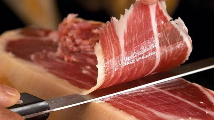 SENASA suspendió la importación de chorizos y un jamón de España por una enfermedad tóxica