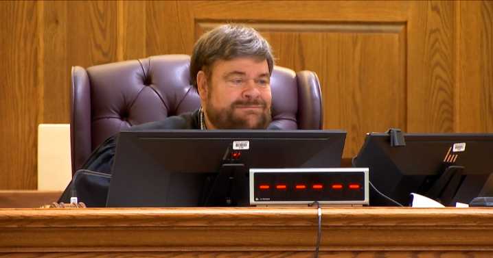 Waupaca County Judge Raymond Huber dies at 68 after fall