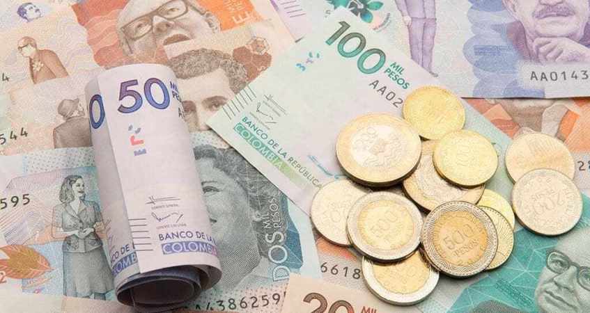 Trabajadores proponen aumento del 16% al salario mínimo y gremios plantean un 7,21%