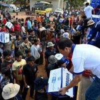 Thai, Cambodian border evacuees split over Trump mediation