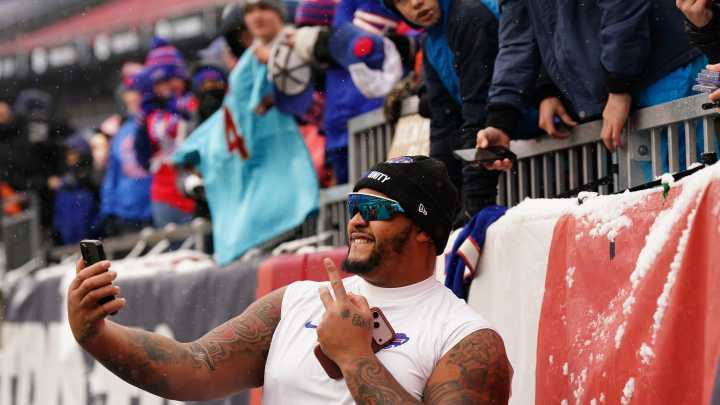 Bills vs. Patriots clash in critical AFC East showdown