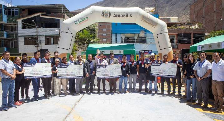 Huánuco: Premian a 12 emprendedores con capital de 4 mil soles para cada uno