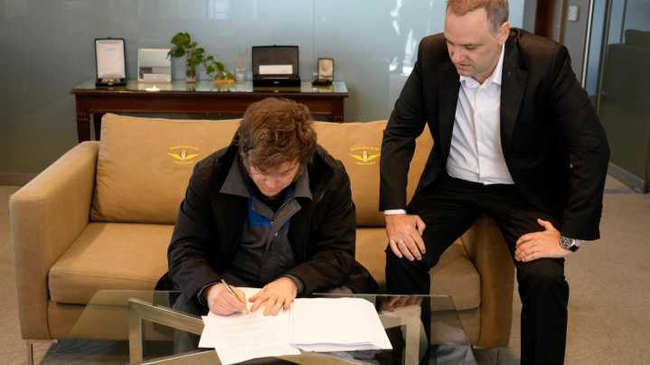 Reforma laboral: el Gobierno envió al Congreso el proyecto con cambios en vacaciones, despidos y jornada