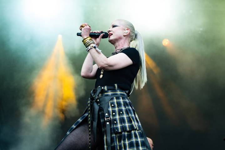 Shirley Manson Addresses Beach Ball Comments During Garbage’s Brisbane Set