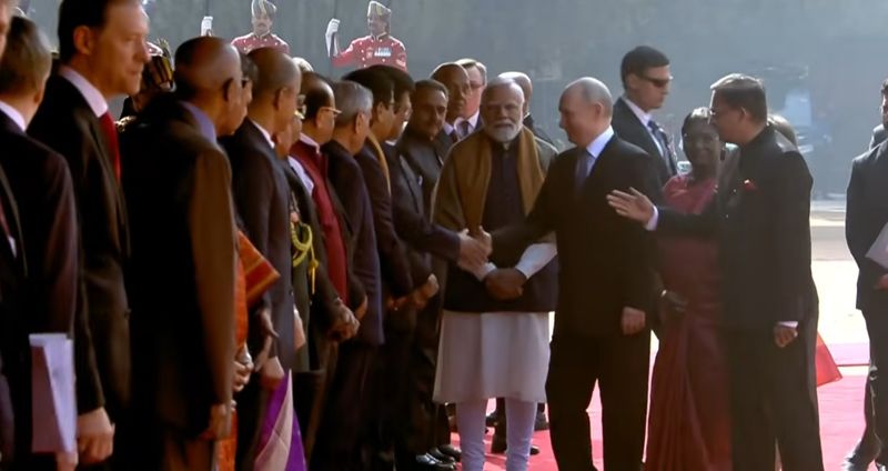 Red carpet rolled out for Putin's ceremonial welcome at Rashtrapati Bhavan