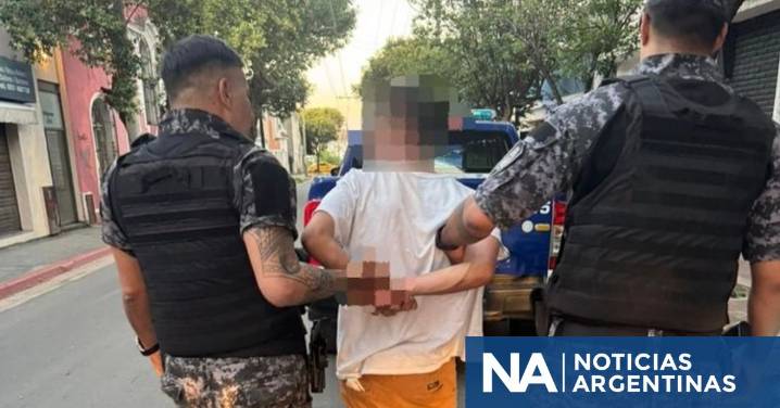Córdoba: detienen a "trapito" por dañar un auto y pedir dinero a cambio del cuidado del vehículo