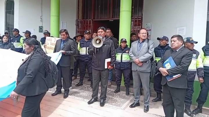 Huancané declara 3 días de duelo por incendio que dejó 10 muertos