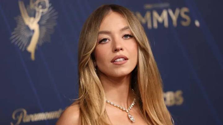 Sydney Sweeney shuts down plastic surgery rumours, calls social media 'insane'