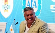Allanan una financiera vinculada al “Chiqui” Tapia por una deuda reclamada por un exjugador de Banfield
