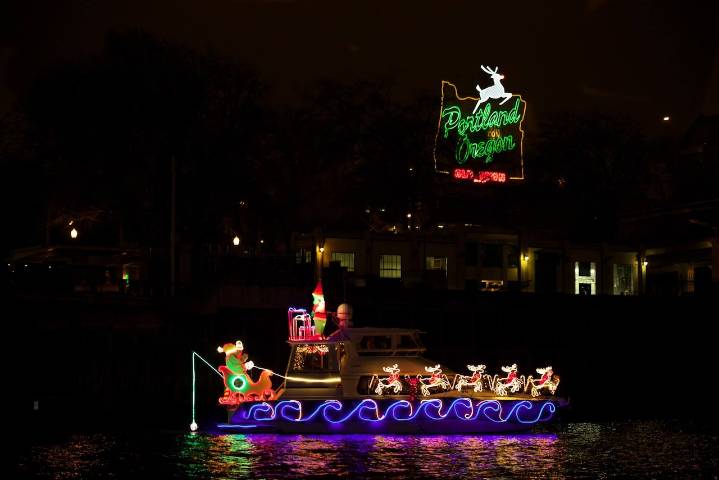 Christmas Ships parade canceled Tuesday due to river debris