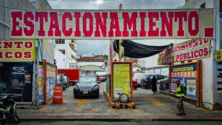 Sin regular estacionamientos de Tulancingo