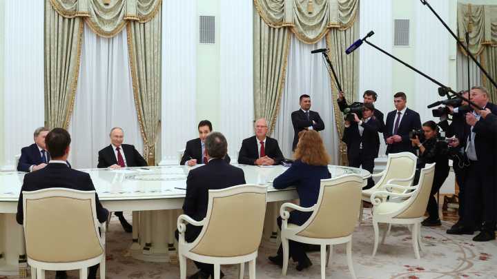 Putin meets with Witkoff, Kushner to discuss Ukraine peace plan
