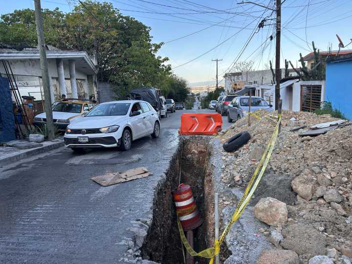 Denuncian dos obras inconclusas en Campestre La Silla