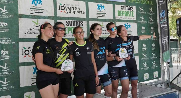 Arte Físico y Triatlón Don Benito se reparten los títulos en las Ligas FEXTRI 2025