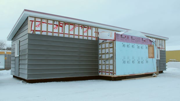 Building better homes key to fixing Indigenous housing crisis, says report