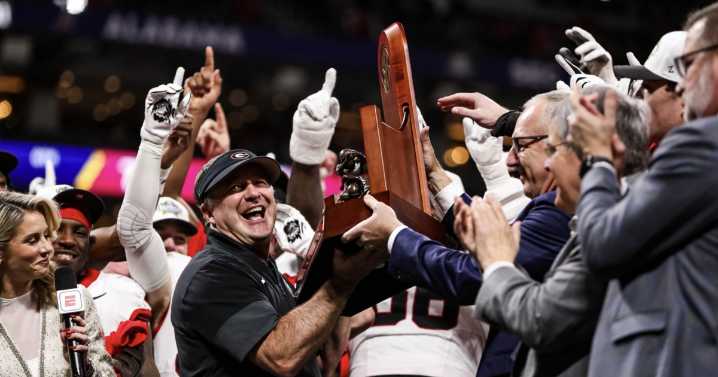 Dawgs have change and news faces on 2026 schedule