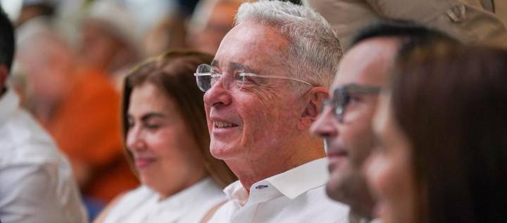 ”Necesitamos jóvenes que lideren”: Uribe explica por qué "empuja" la lista al Senado y no la encabeza
