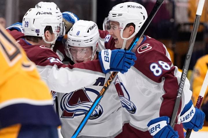 As Jared Bednar tries new line combos, Avalanche keeps winning