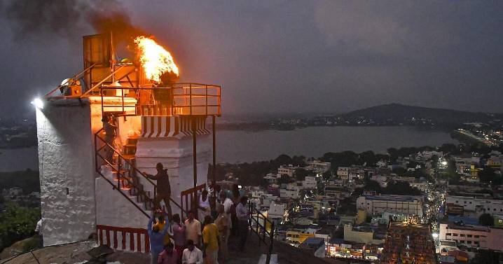 Tamil Nadu HC declines to stay order allowing lighting of lamp on hill top
